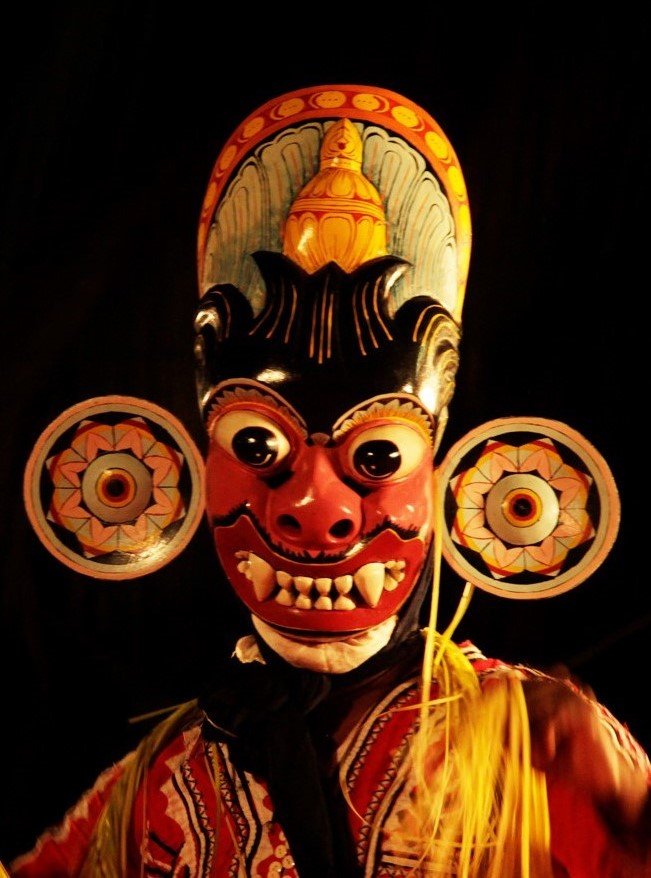 The Timeless Art of Traditional Masks in Sri Lanka: A Complete Cultural and Medical Journey